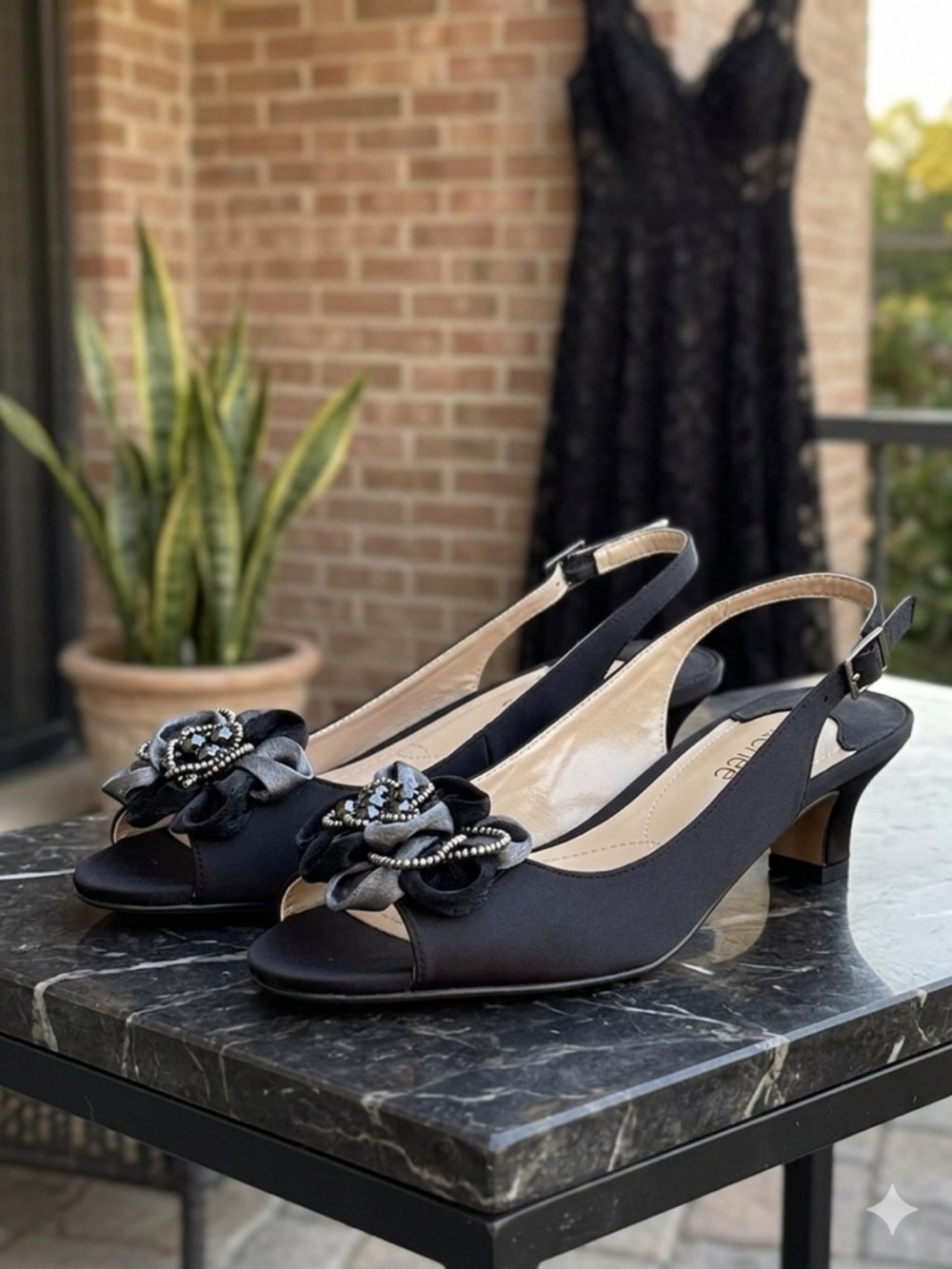 J. Renee Leonelle Black Satin Flower Peep Toe Slingback Kitten Heels Size 9M